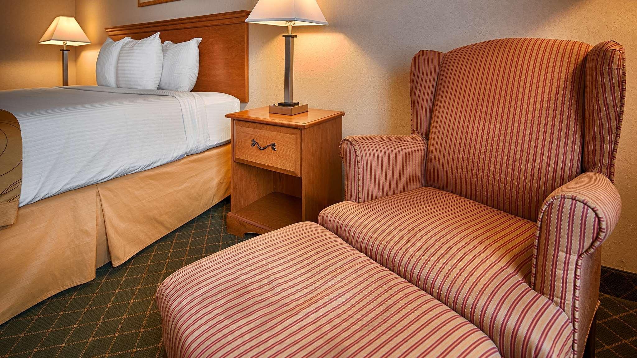 Best Western Executive Inn - Latta Berrys Crossroads Exterior foto
